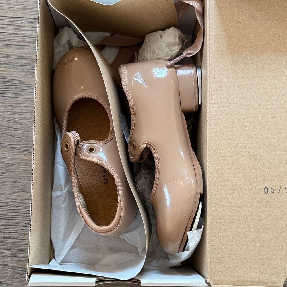Weissman Nude Tap shoes for girls